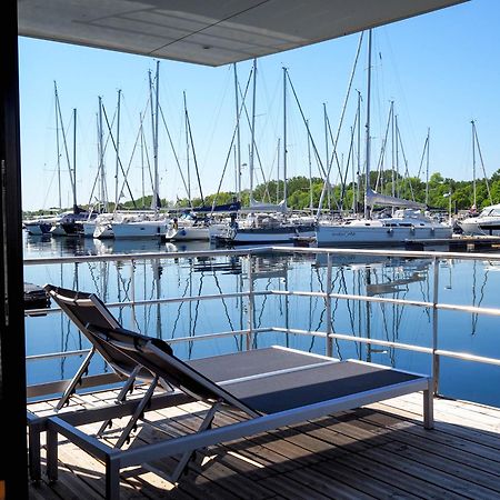 Ostsee Hausboot Boltenhagen - Hausboot Lp1 المظهر الخارجي الصورة